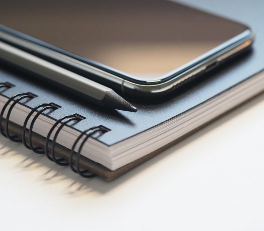 closeup-photo-of-black-smartphone-near-black-and-grey-pencil-768474 closeup-photo-of-black-smartphone-near black and grey pencil